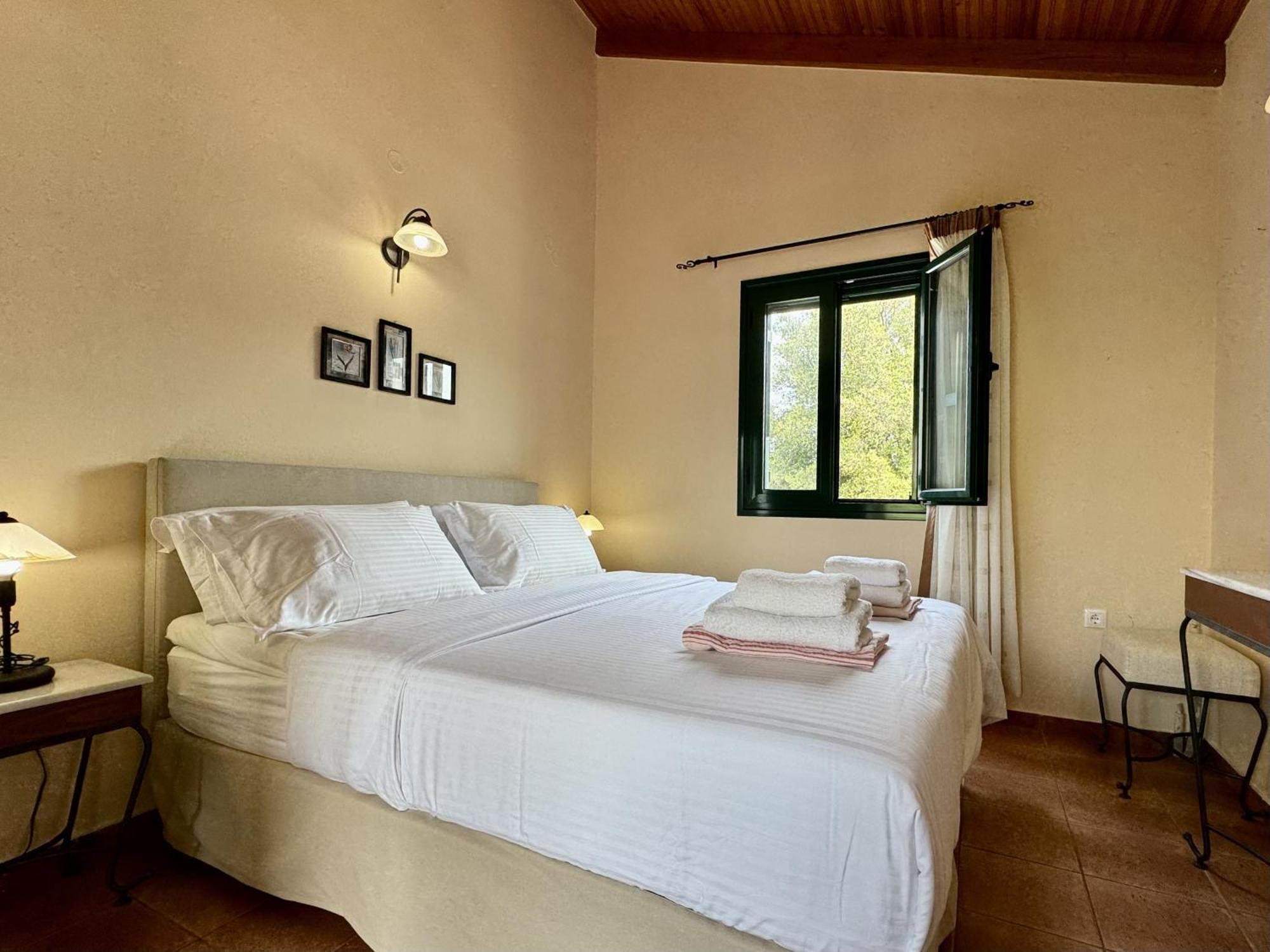 Villa Artemis Vryses Crete Alikampos ภายนอก รูปภาพ